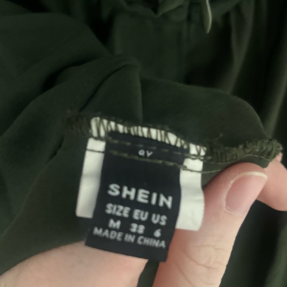 Dress - Picture 3 of 3